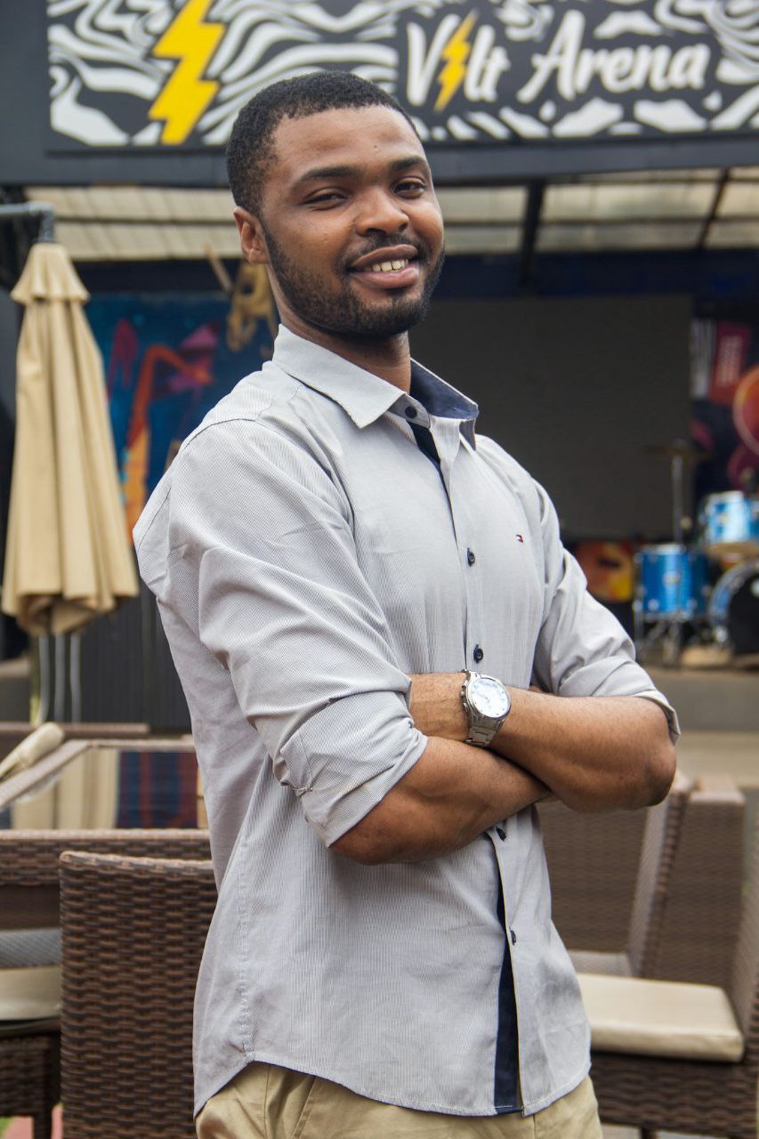 Seyi M.